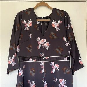 Banana Republic Floral V-Neck Dress in Gray and Pink